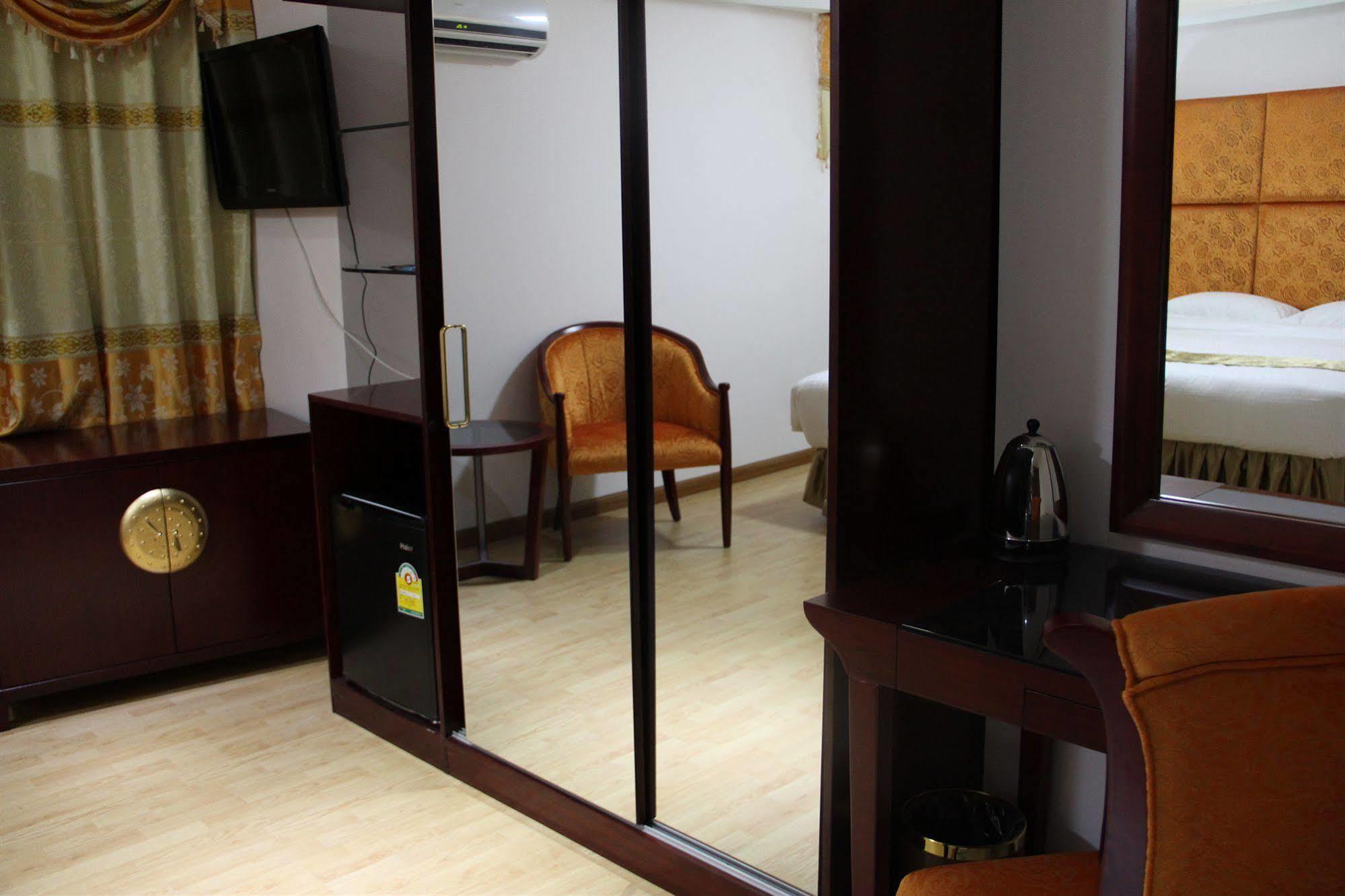The Privi Suites Pattaya Zewnętrze zdjęcie