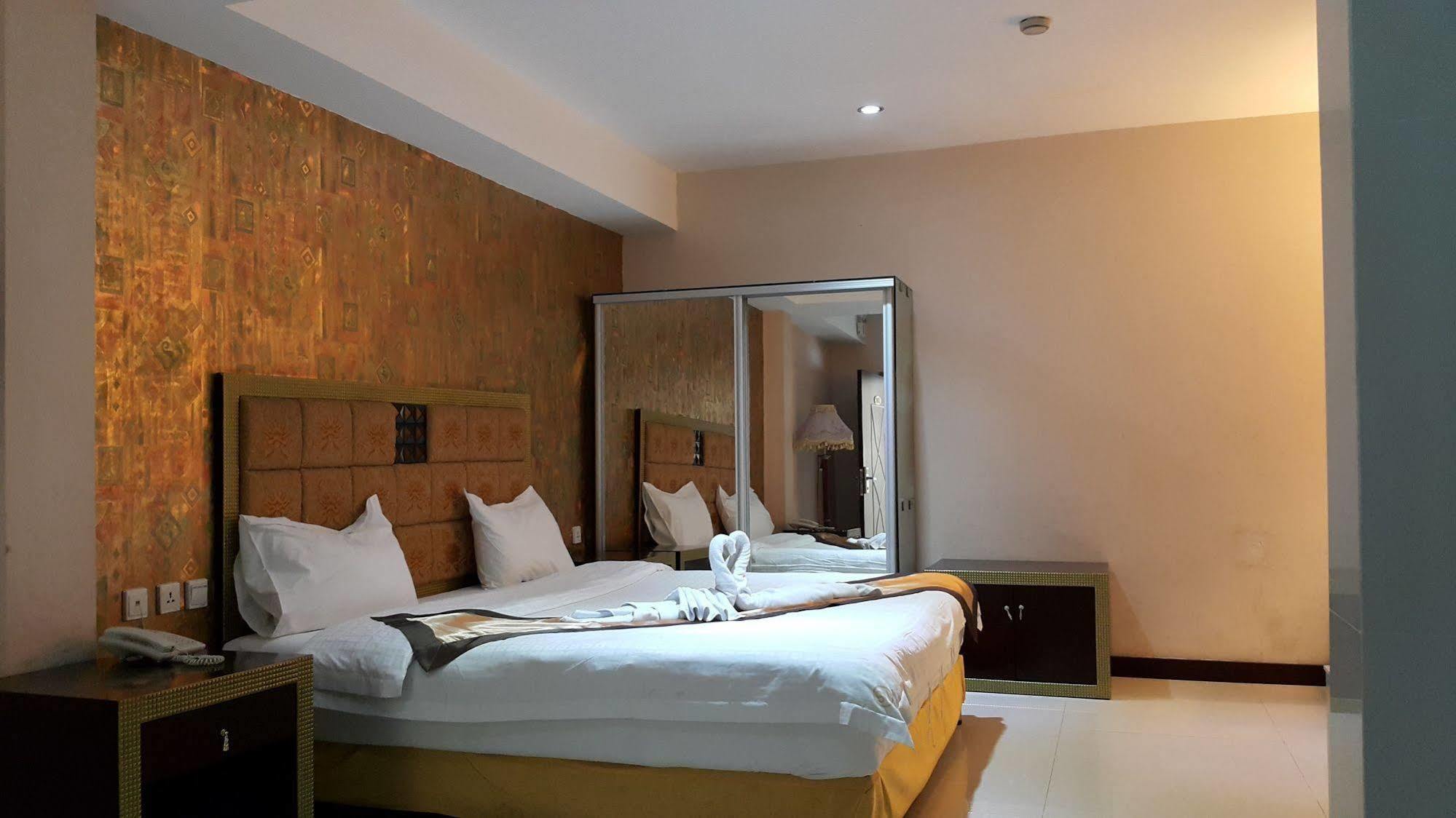 The Privi Suites Pattaya Zewnętrze zdjęcie