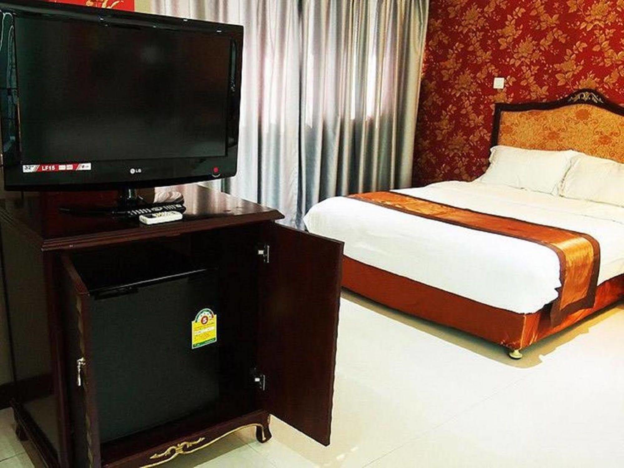 The Privi Suites Pattaya Zewnętrze zdjęcie